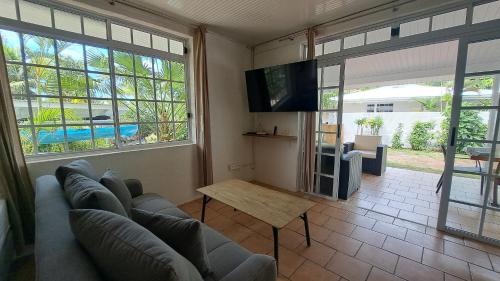 MOOREA - Fare Manoa Mahana, Hauru (zdjęcie 11)