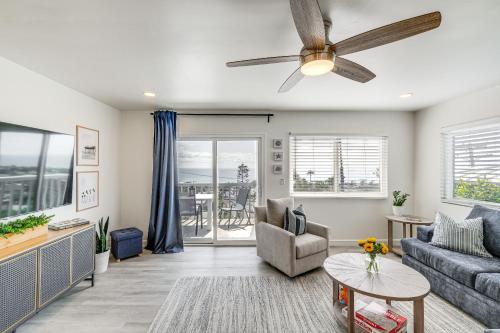 Cardiff Retreat with Game Room and Deck, Near Beach in Cardiff-by-the-Sea, USA