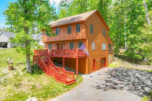 McGaheysville Home with Screened Porch and Gas Grill!