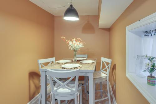 5 Mi to Columbia Pet-Friendly Culleoka Home in Columbia (Tennessee)