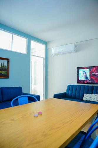 One-Bedroom Apartment image 7