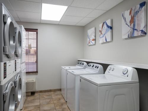 雷德克里夫诺克斯堡烛木套房酒店 雷德克里夫诺克斯堡烛木套房酒店