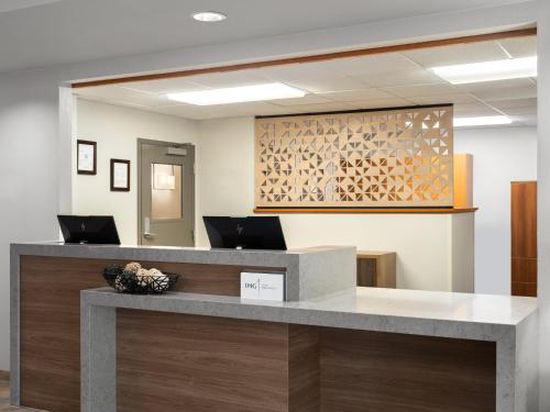 雷德克里夫诺克斯堡烛木套房酒店 雷德克里夫诺克斯堡烛木套房酒店