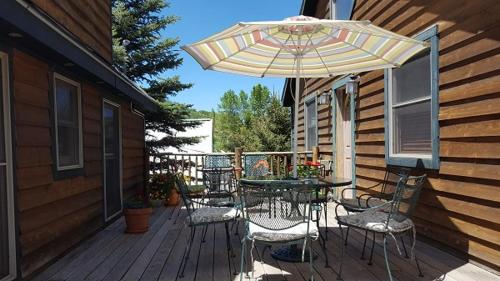 Minturn Inn - 정원