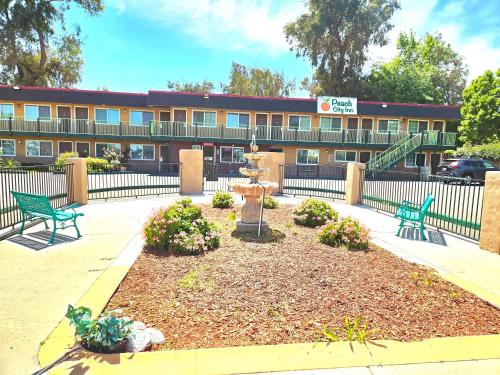 Peach City Inn - Marysville/Yuba City - Accommodation - Marysville