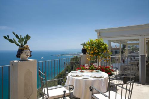 5532961 Hotel Metropole Taormina