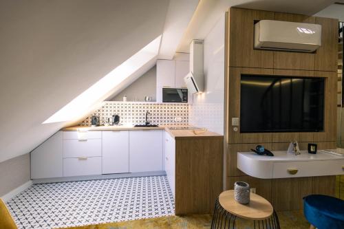 2 bedrooms, 3 beds