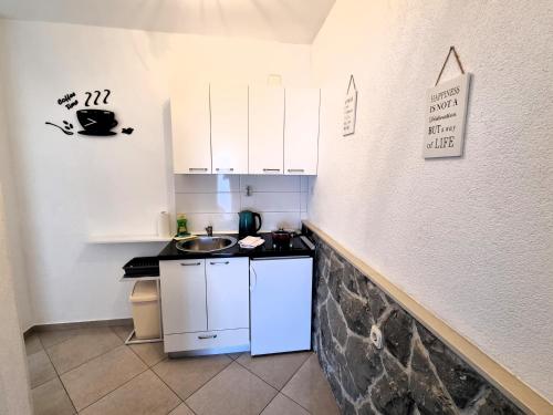 Apartments with a parking space Zivogosce - Porat Makarska - 16289 - image 11