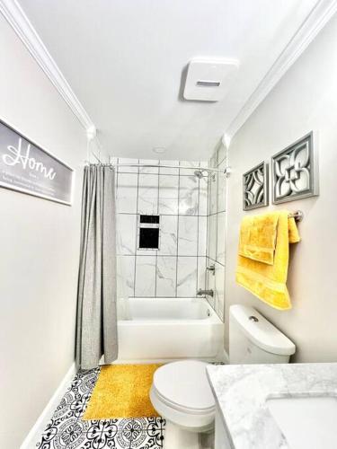 Gemstones Sleeps 8 Perfect for Groups detail