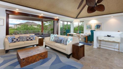 SLICE OF PARADISE Well-Appointed 4BR KaMilo Home with Private Beach Club