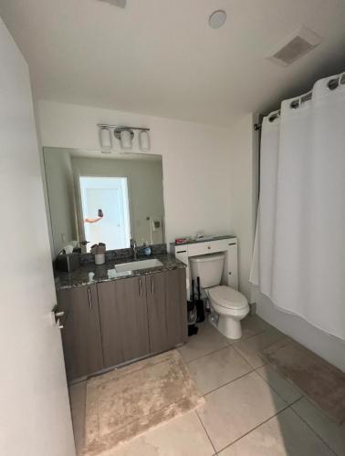 APARTMENT STUDIO FOR RENT 1 BED 1 BATH 1 Parking Downtown Doral