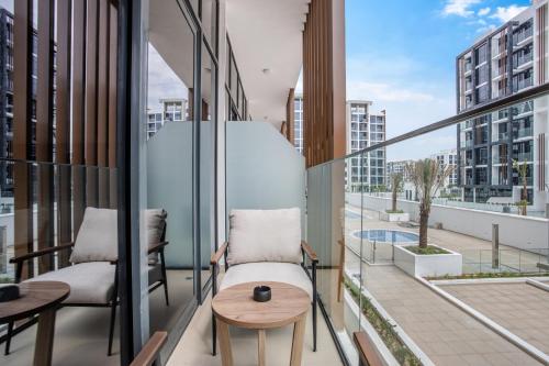 Cozy Studio Getaway In Azizi 17! Sleep 3 Adults, Dubai (photo 5)