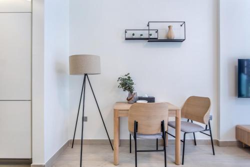 Cozy Studio Getaway In Azizi 17! Sleep 3 Adults, Dubai (photo 8)