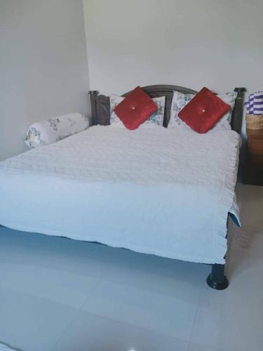 บ้านบัวหลวงกันตังเมืองเก่า in Trang