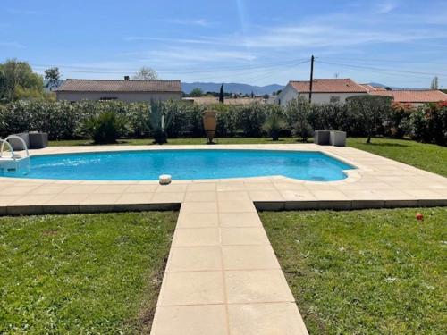 Modern Villa Flovin with swimming pool gîte à louer Vidauban