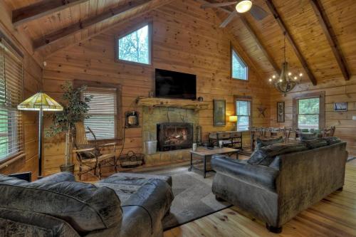 Away From it All in Mineral Bluff, USA