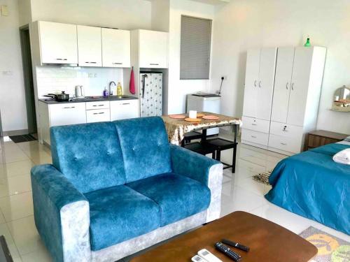 Luxury Cozy Studio @ CyberSquare | Netflix • WiFi • Parking 107