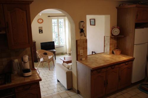 廚房, Maison de Village in 昂特雷紹