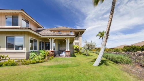 SEASHELL VILLA Lovely 3BR Kulalani Home with Private Beach Club Bikes