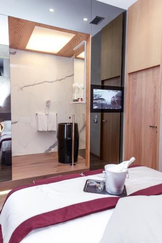 Sun Suite Luxury Pantheon - image 11