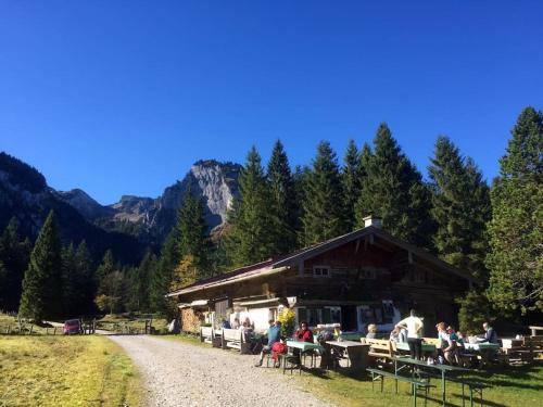 Ferienwohnung Wiesenglück nahe Tegernsee & Alpen