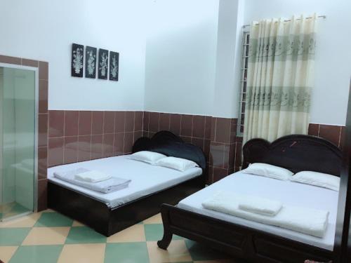Quadruple Room image 4