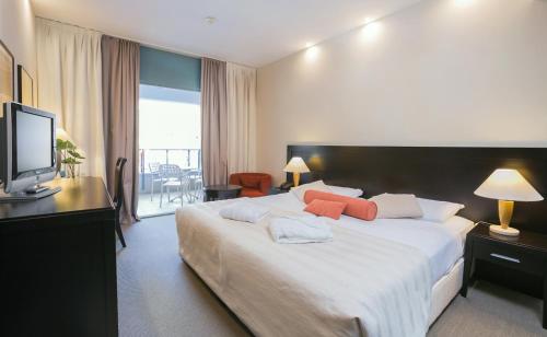 Admiral Grand Hotel Room Type - Family Room with Balcony