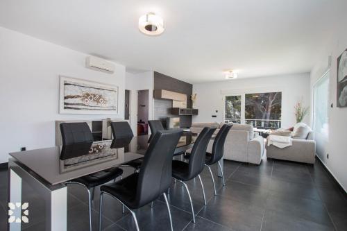Villa Baydal by Abahana Villas - image 3
