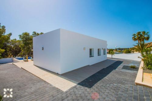 Villa image 6