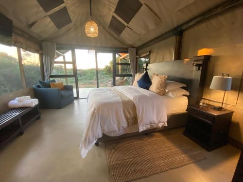 Charihandra Game Lodge in Tregathlyn Game Farm