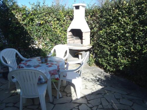 VILLA 3 PCES MEZ 42m2 + TERRASSE 11m2 REF 4054 - Location saisonnière - Sète