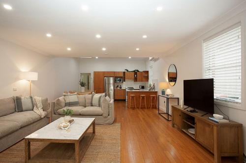 Coogee Rest - main image