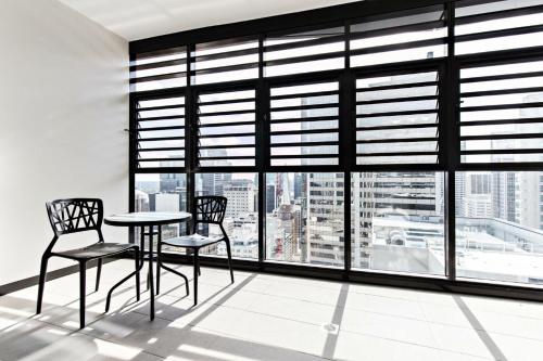 Cosmopolitan Heights - image 4