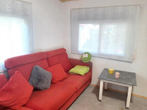 2 bedrooms house with enclosed garden and wifi at Iraneta