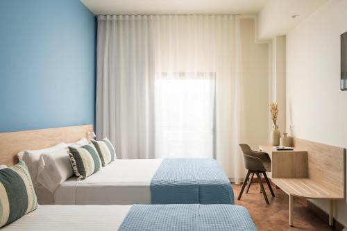 Double Room (3 Adults) image 8