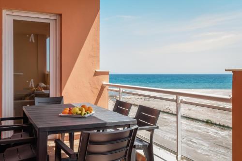 Hotel Colonial Mar - image 6