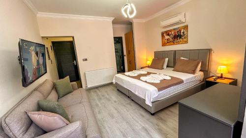 Mykonut Boutique Suites - image 3