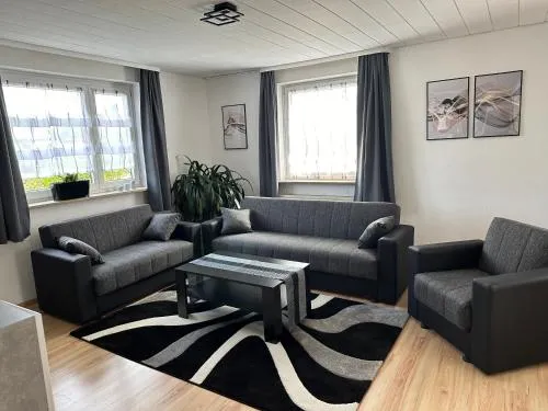 Ferienwohnung LiaWa314 mit Terrasse in Zirndorf-Lind - Nähe Playmobil FunPark und Nürnberg in Zirndorf, Deutschland