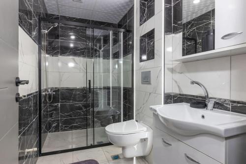 6-Şehir Merkezinde Büyük Modern Daire, Antalya (fotografie 9)