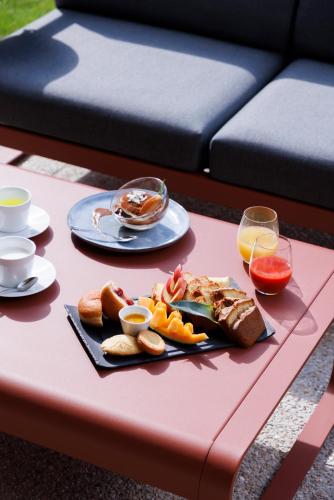 ผับ/เลาจน์, Les Boréales - Appart'hotel & Restaurant (Les Boreales - Appart'hotel & Restaurant) in วีล ซูร์ แมร์