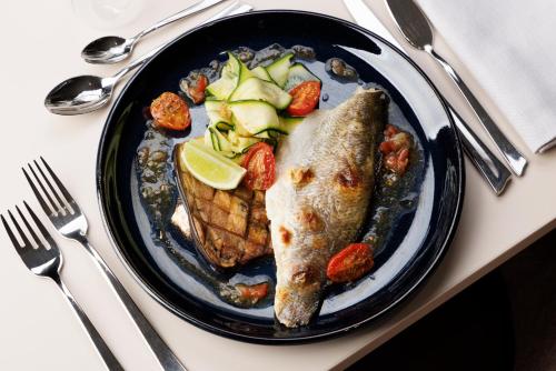 อาหารและเครื่องดื่ม, Les Boréales - Appart'hotel & Restaurant (Les Boreales - Appart'hotel & Restaurant) in วีล ซูร์ แมร์