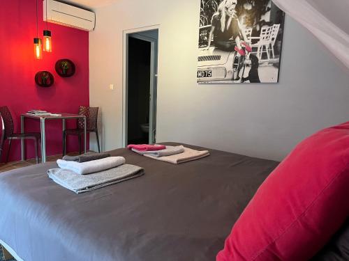 Deluxe Apartment (5 Adults)