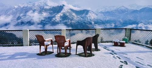 Goroomgo Mount Kailash Homestay - Natural Landscape & Mountain View