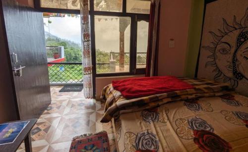 Goroomgo Mount Kailash Homestay - Natural Landscape & Mountain View