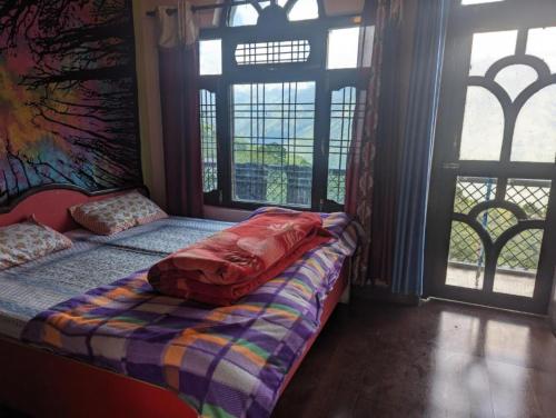 Goroomgo Mount Kailash Homestay - Natural Landscape & Mountain View