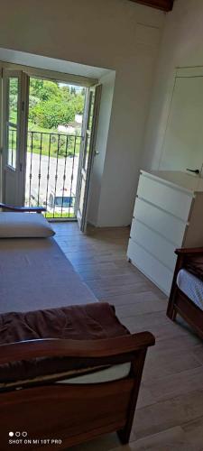 2 bedrooms, 4 beds