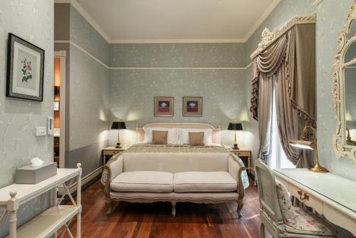 Premier Room image 5