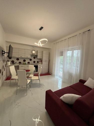 2 bedrooms, 4 beds