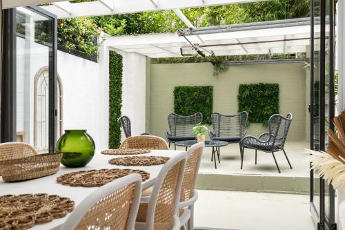 Stunning 3br Terrace House W Garden - Surry Hills