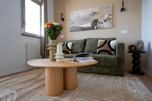 Charmant studio cosy et moderne avec balcon - RUE15 - Location saisonnière - Rueil-Malmaison